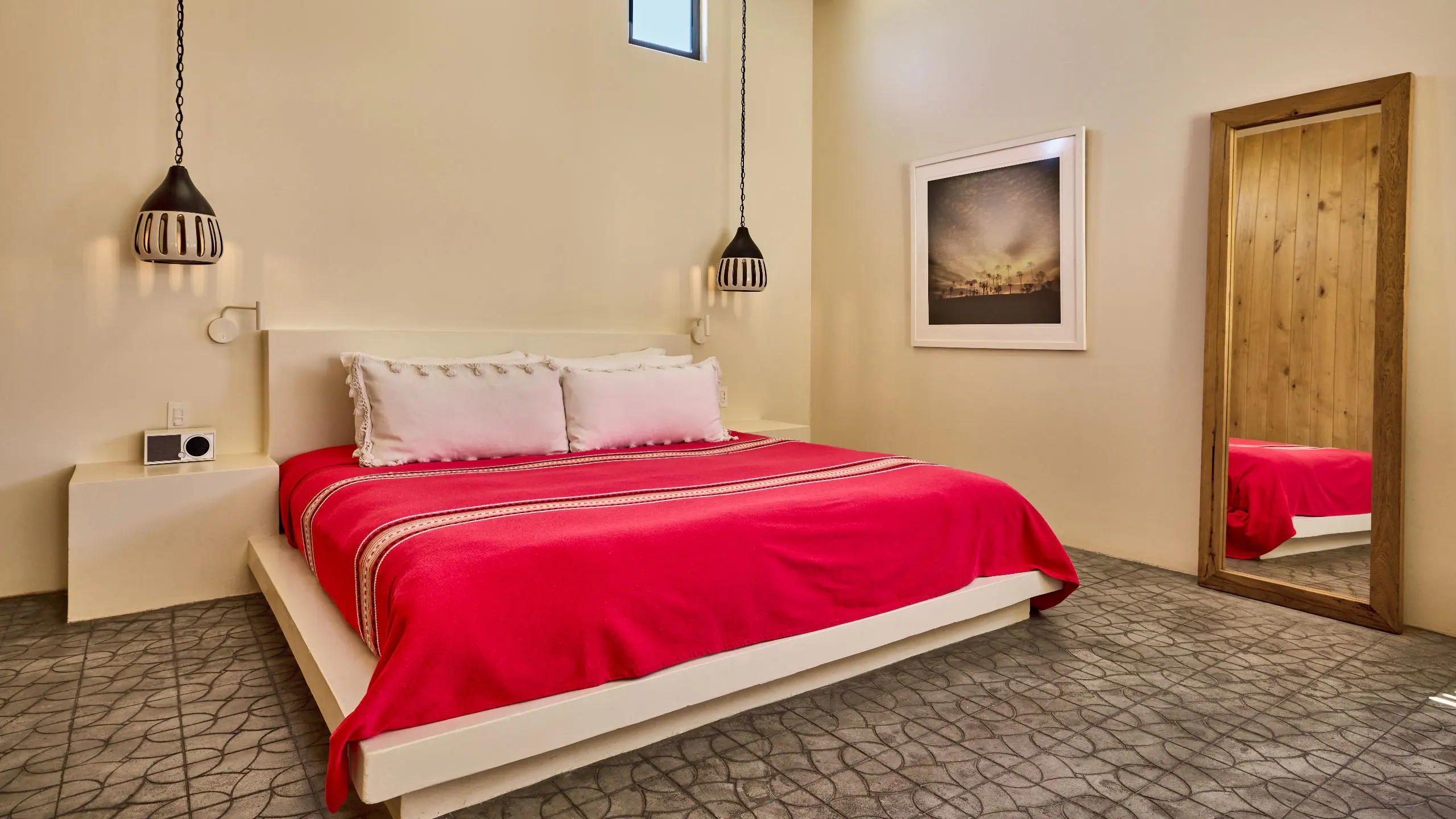 Mountain View Studio King