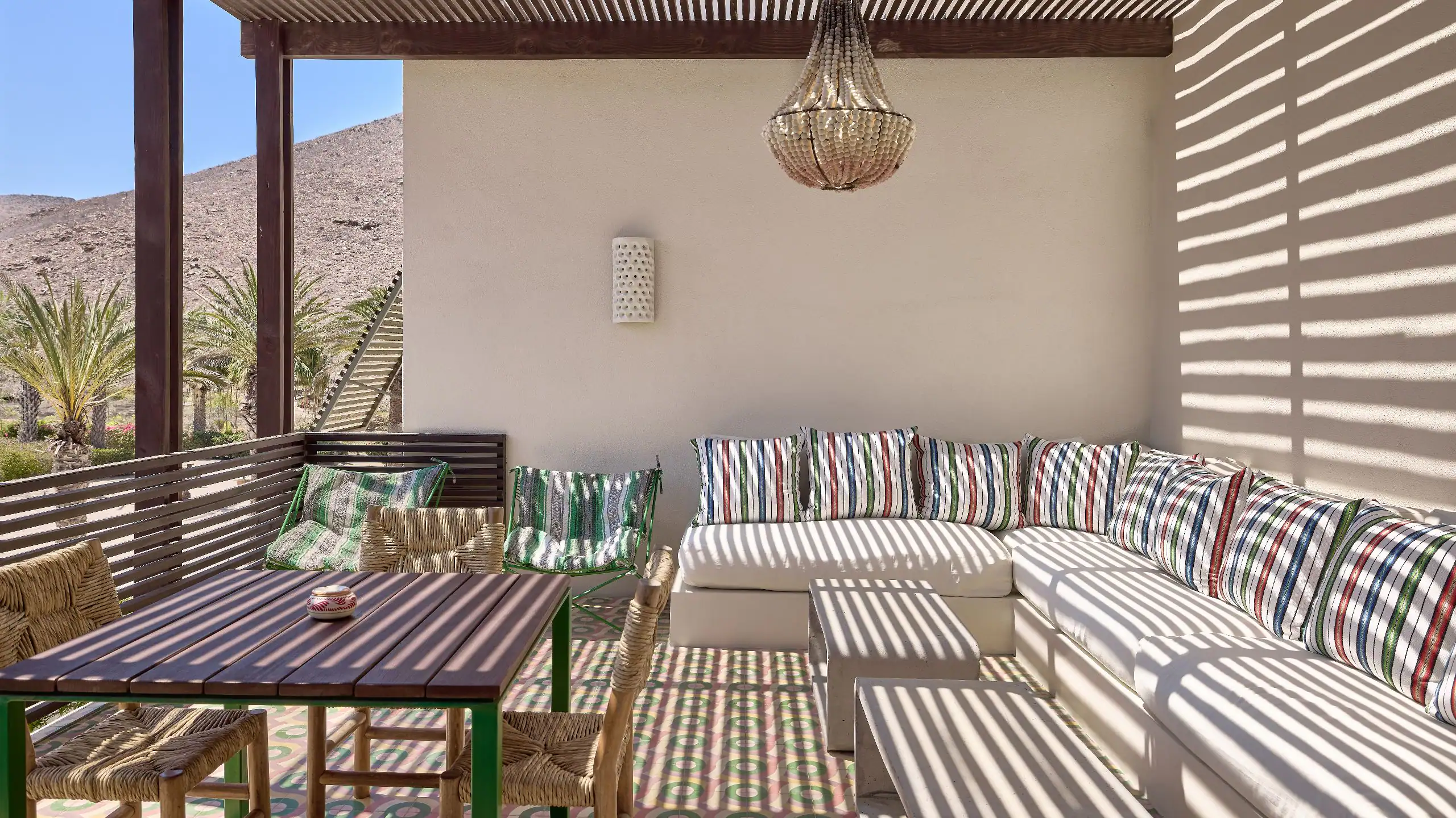 Mountain View Studio King